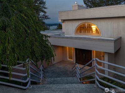 8508 54TH Avenue NE, Seattle, WA 98115 - Photo 2