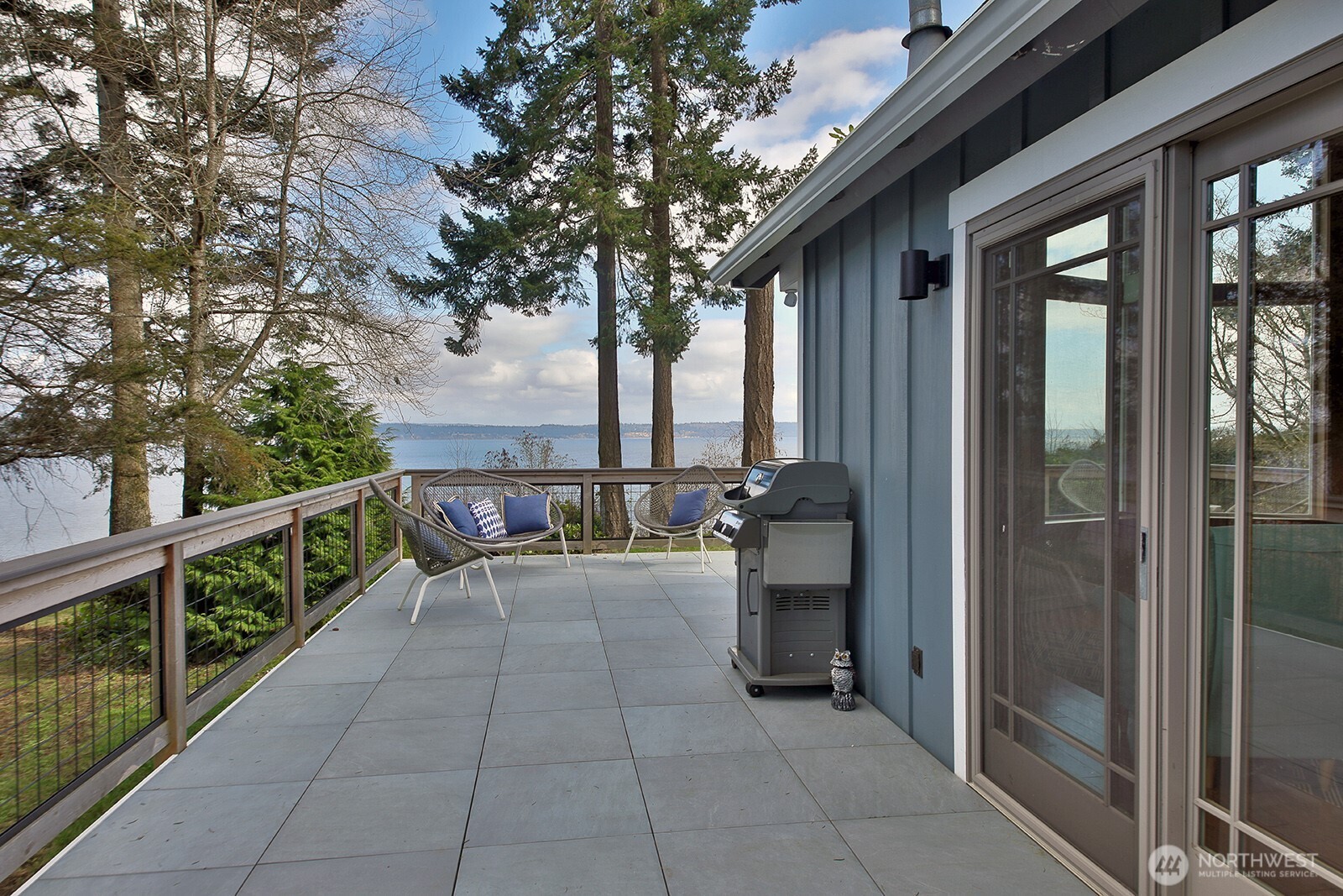 2282 Whidbey Shores Road , Langley, WA 98260