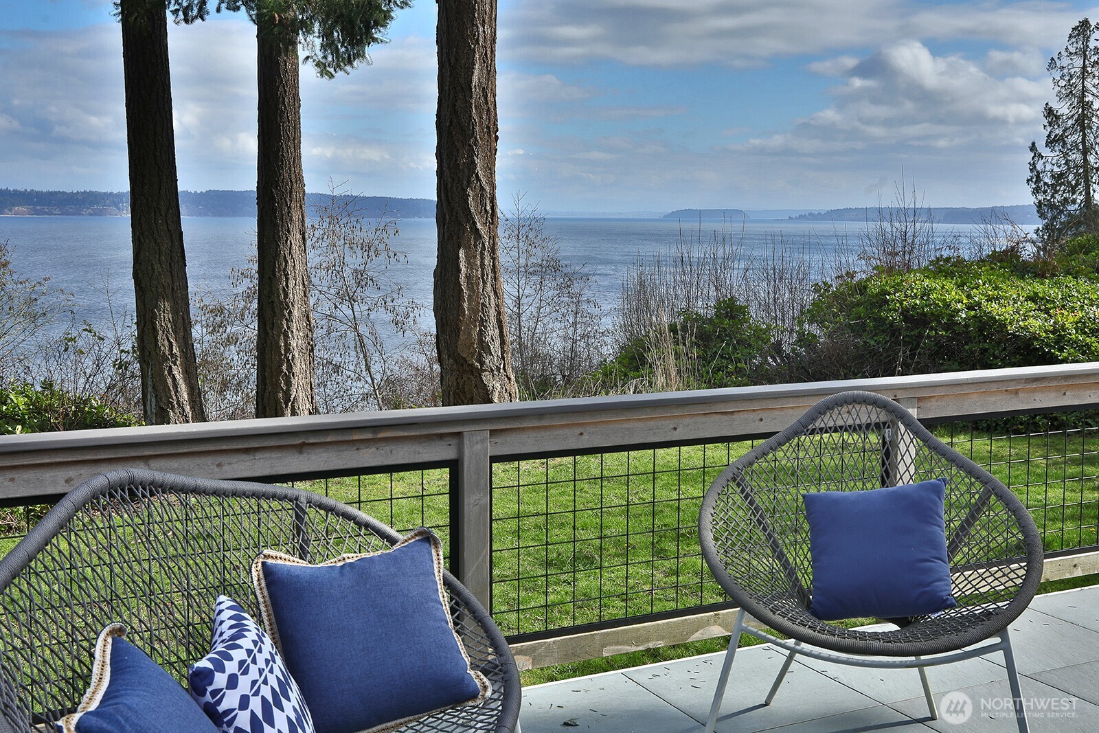 2282 Whidbey Shores Road , Langley, WA 98260