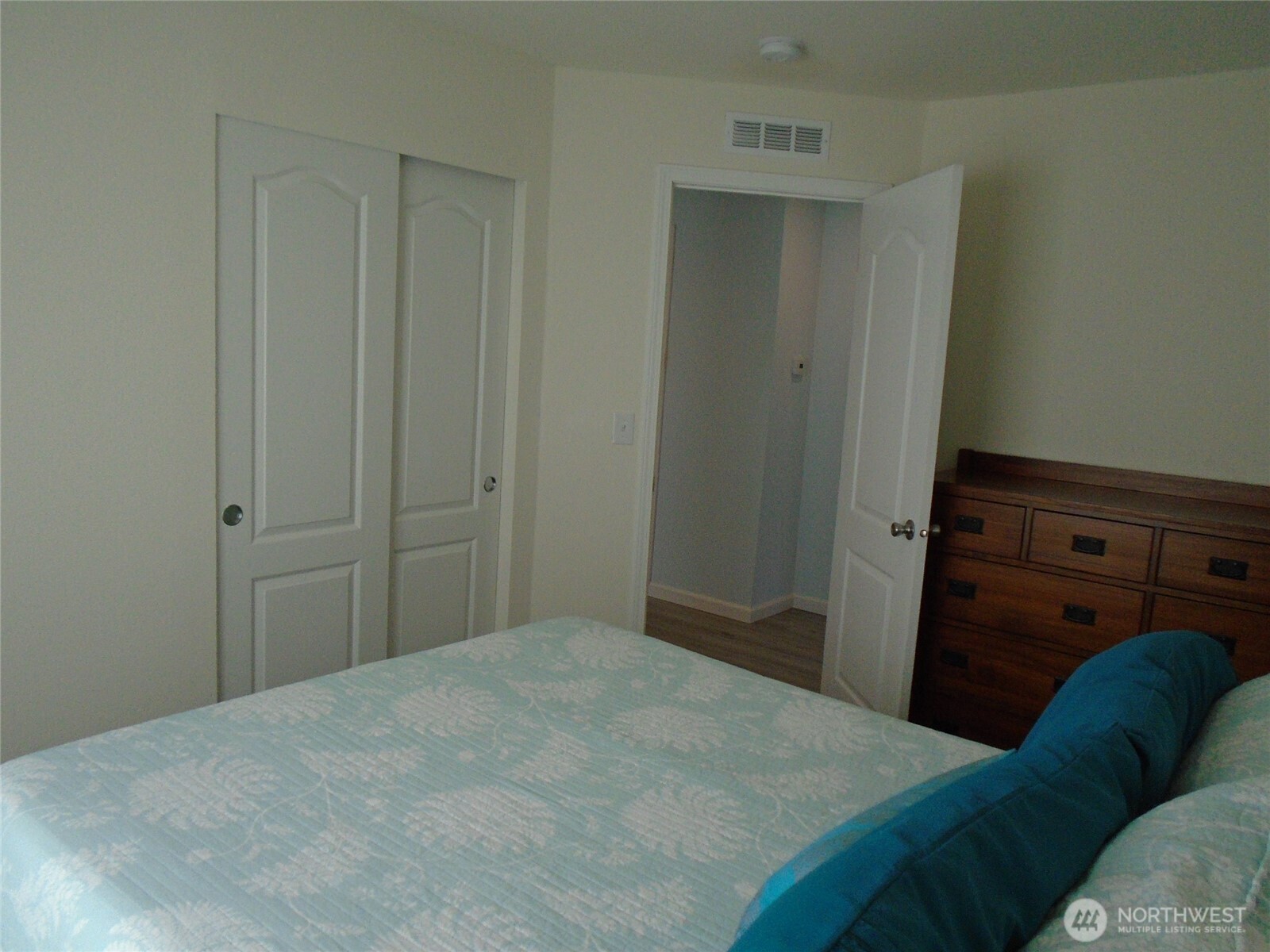 894 N Iris Ave. , Sequim, WA 98382