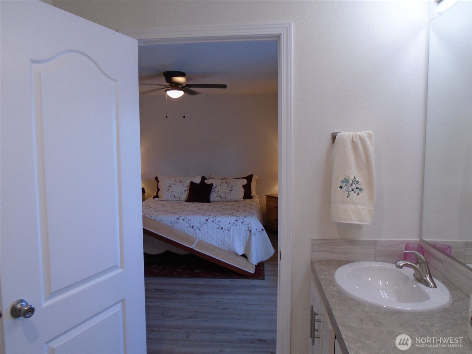 894 N Iris Ave. , Sequim, WA 98382