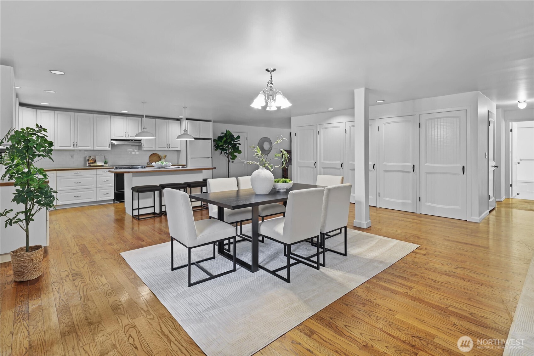 12121 NE 66th Street , Kirkland, WA 98033