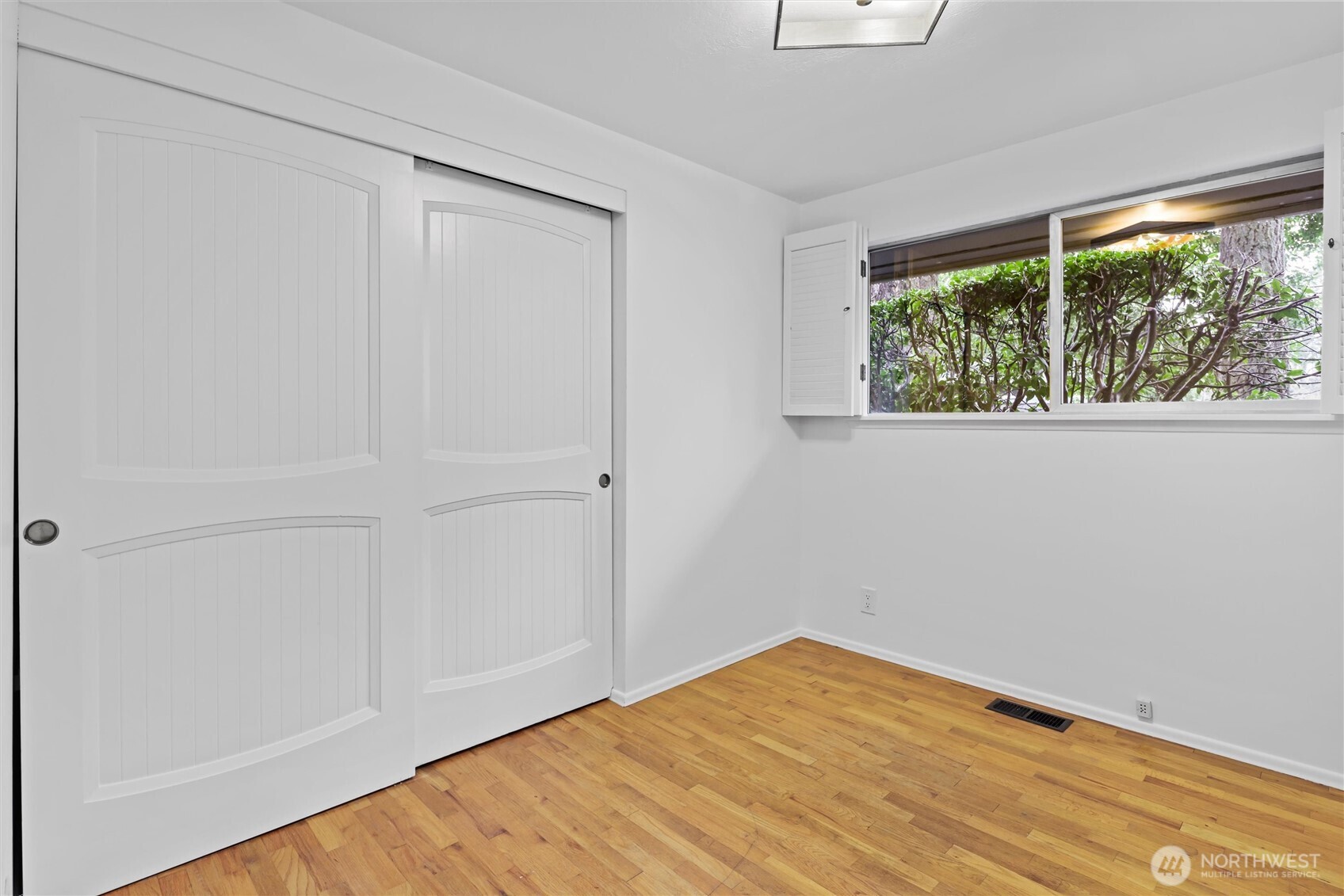 12121 NE 66th Street , Kirkland, WA 98033