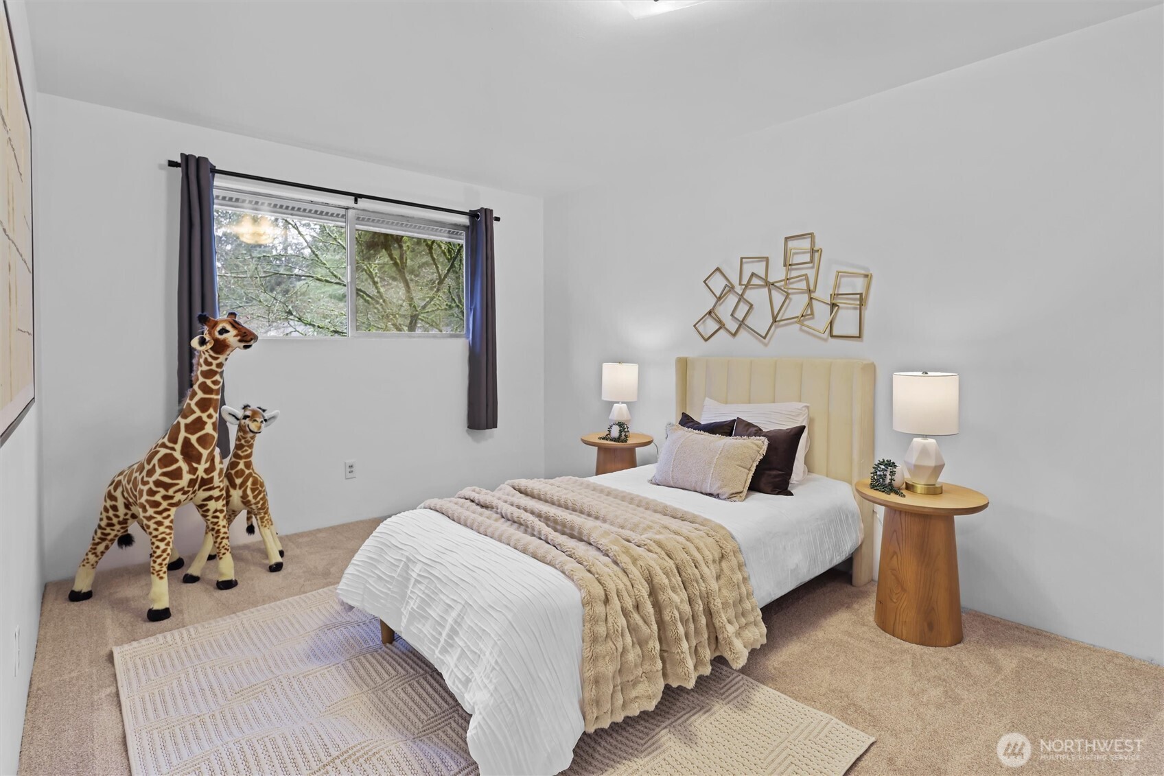 12121 NE 66th Street , Kirkland, WA 98033