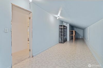 12121 NE 66th Street , Kirkland, WA 98033 - Photo 28