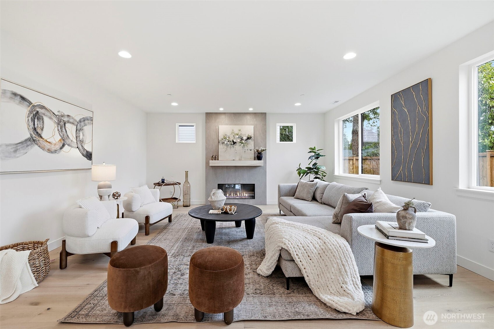 23706 84th Avenue W, Edmonds, WA 98026