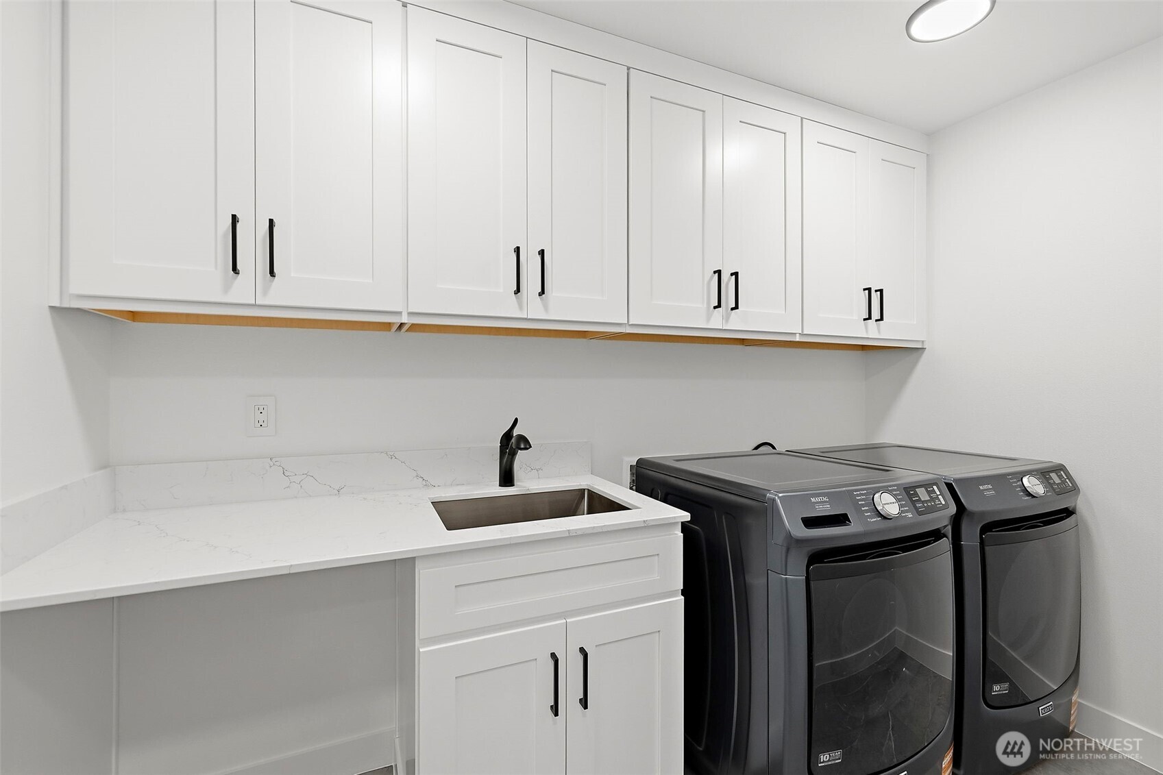 23706 84th Avenue W, Edmonds, WA 98026