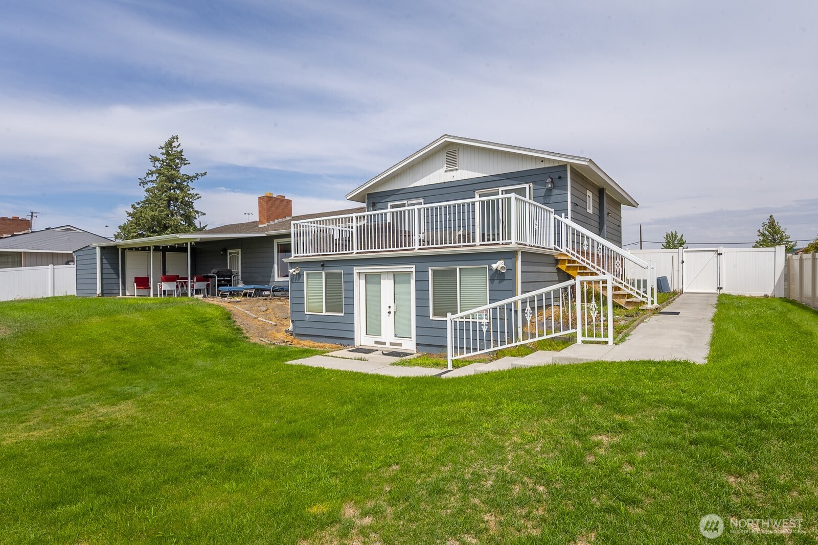 634 N Crestview Drive , Moses Lake, WA 98837