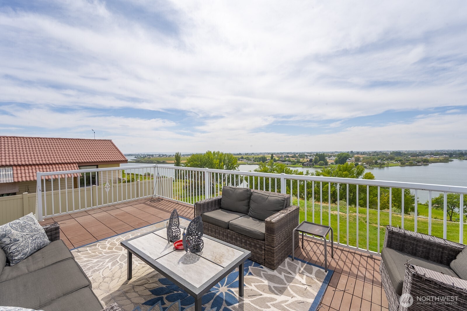 634 N Crestview Drive , Moses Lake, WA 98837