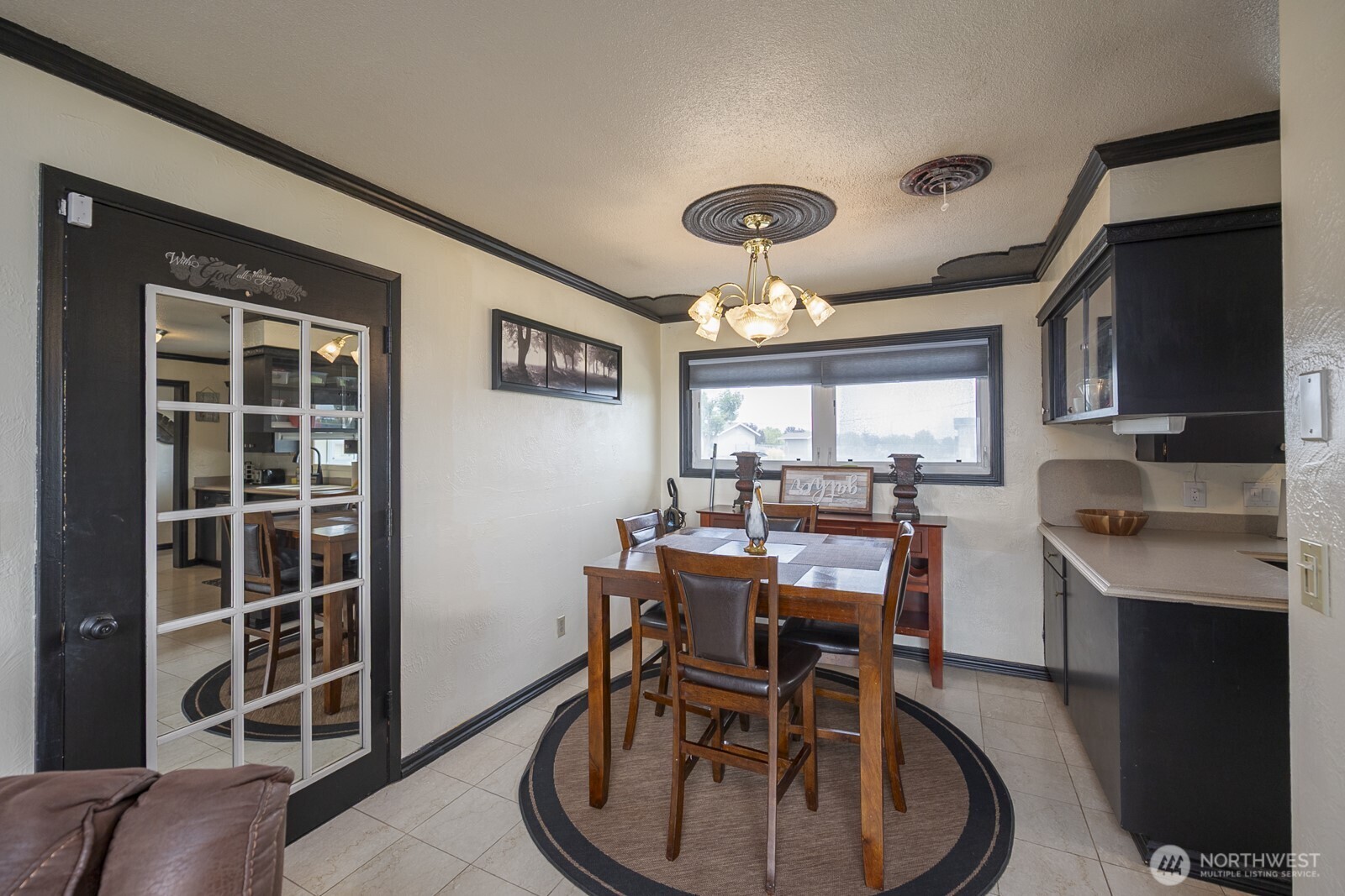 634 N Crestview Drive , Moses Lake, WA 98837