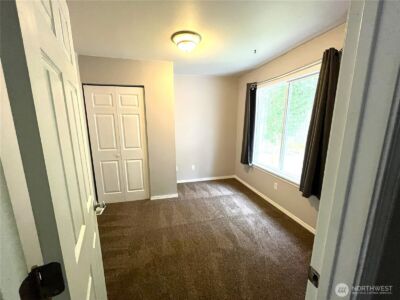 22908 SE 240th Place , Maple Valley, WA 98038 - Photo 11