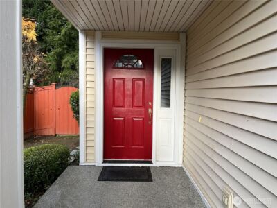 22908 SE 240th Place , Maple Valley, WA 98038 - Photo 2