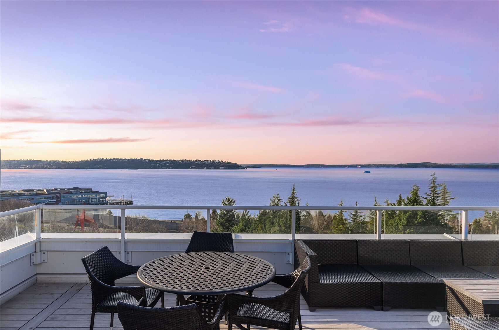 3028 Western Avenue #110, Seattle, WA 98121-1068