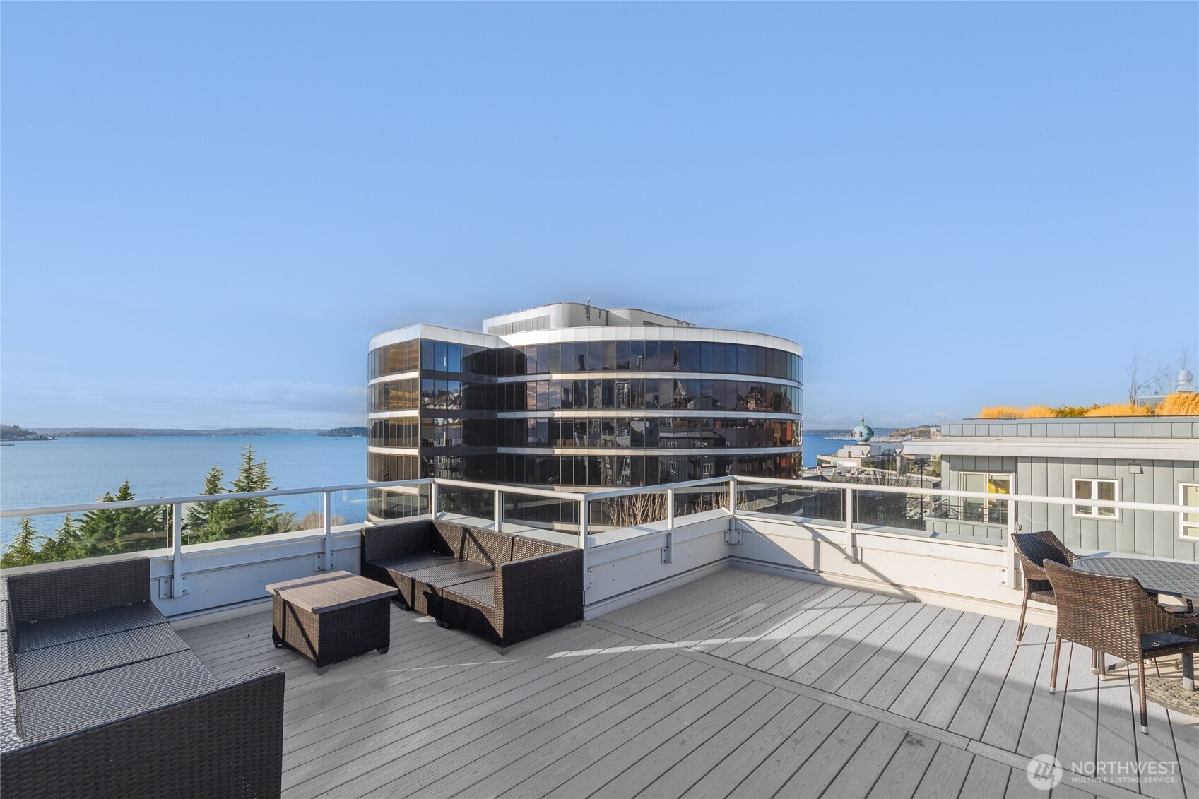 3028 Western Avenue #110, Seattle, WA 98121-1068