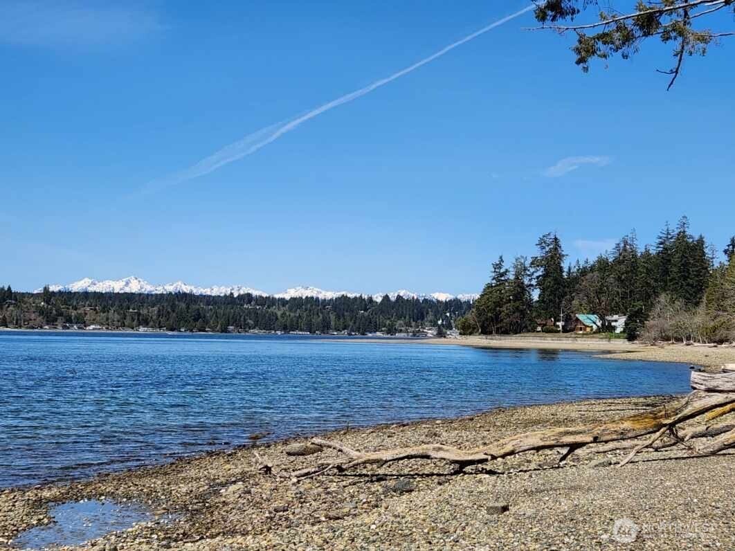 5301 E State Route 302 , Belfair, WA 98528