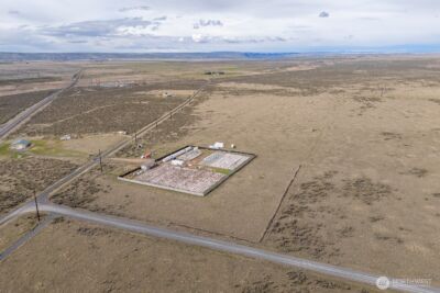 11061 NE Neppel Road , Moses Lake, WA 98804 - Photo 2