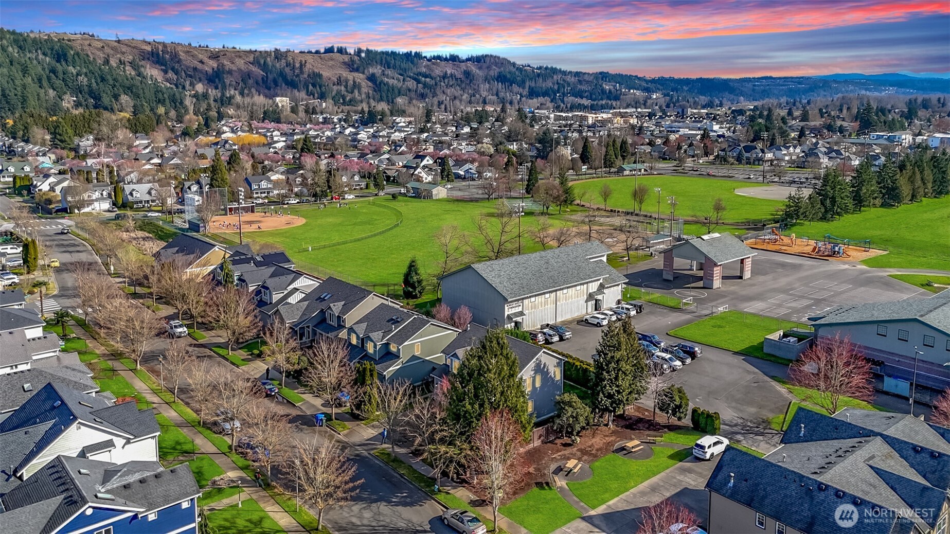 15120 Daffodil Street Ct E, Sumner, WA 98390