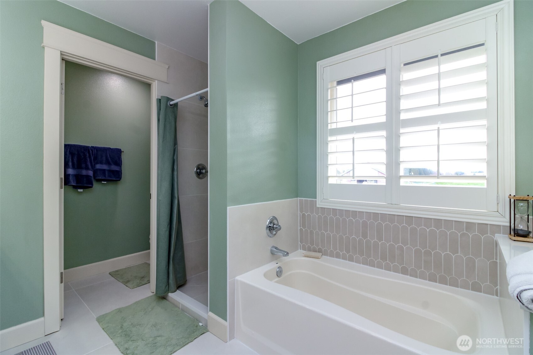 15120 Daffodil Street Ct E, Sumner, WA 98390