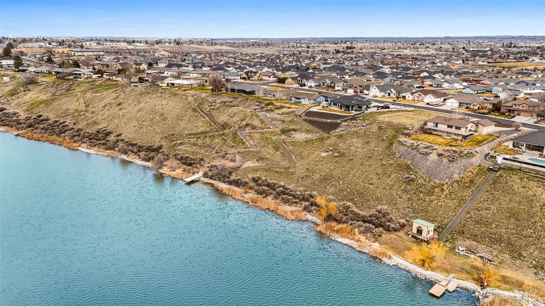 418 N Crestview Drive , Moses Lake, WA 98837