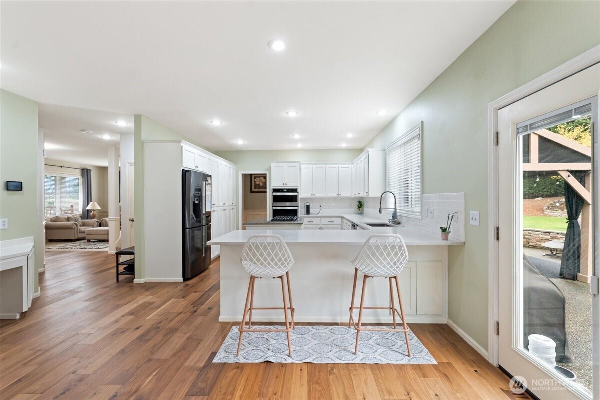 7041 Eagle Lake Drive SE, Snoqualmie, WA 98065