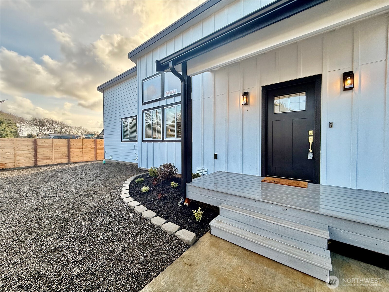 465 Octopus Avenue NE, Ocean Shores, WA 98569