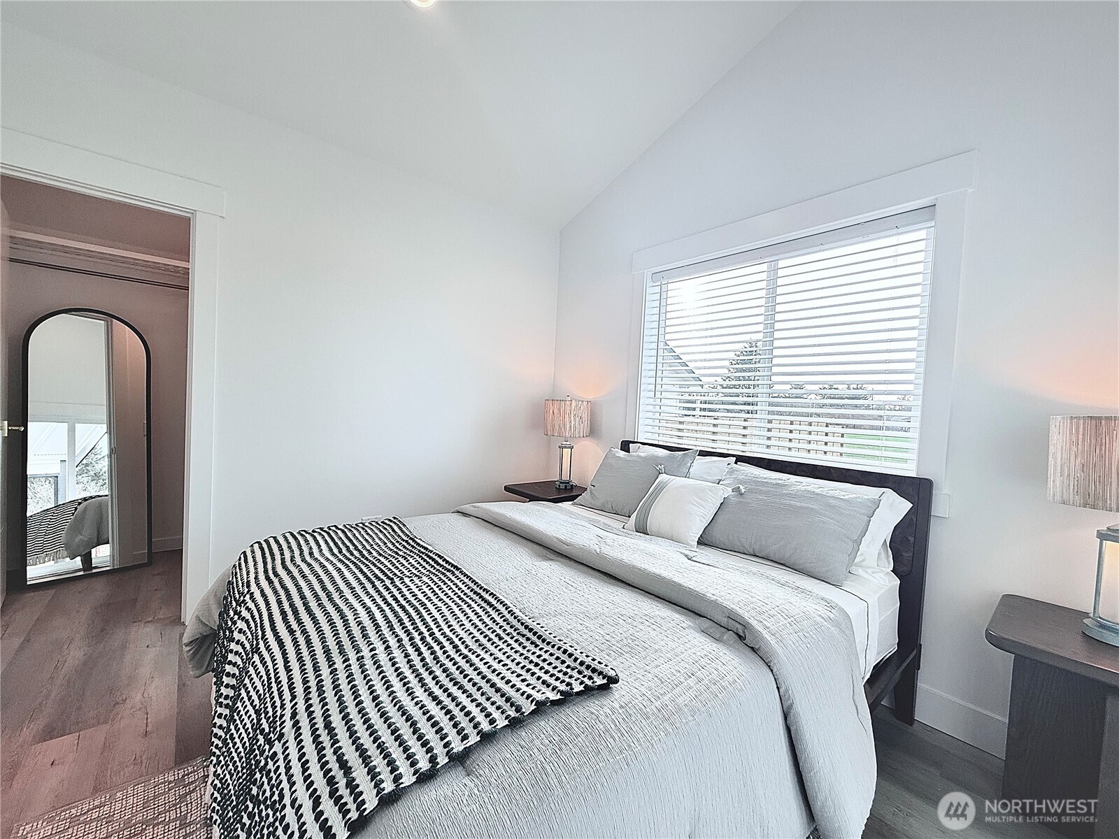 465 Octopus Avenue NE, Ocean Shores, WA 98569