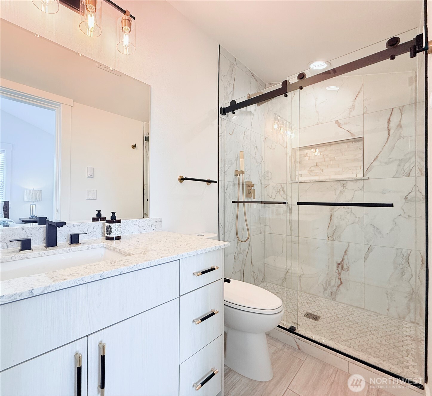 465 Octopus Avenue NE, Ocean Shores, WA 98569