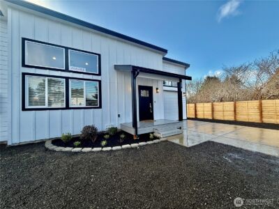 465 Octopus Avenue NE, Ocean Shores, WA 98569 - Photo 3