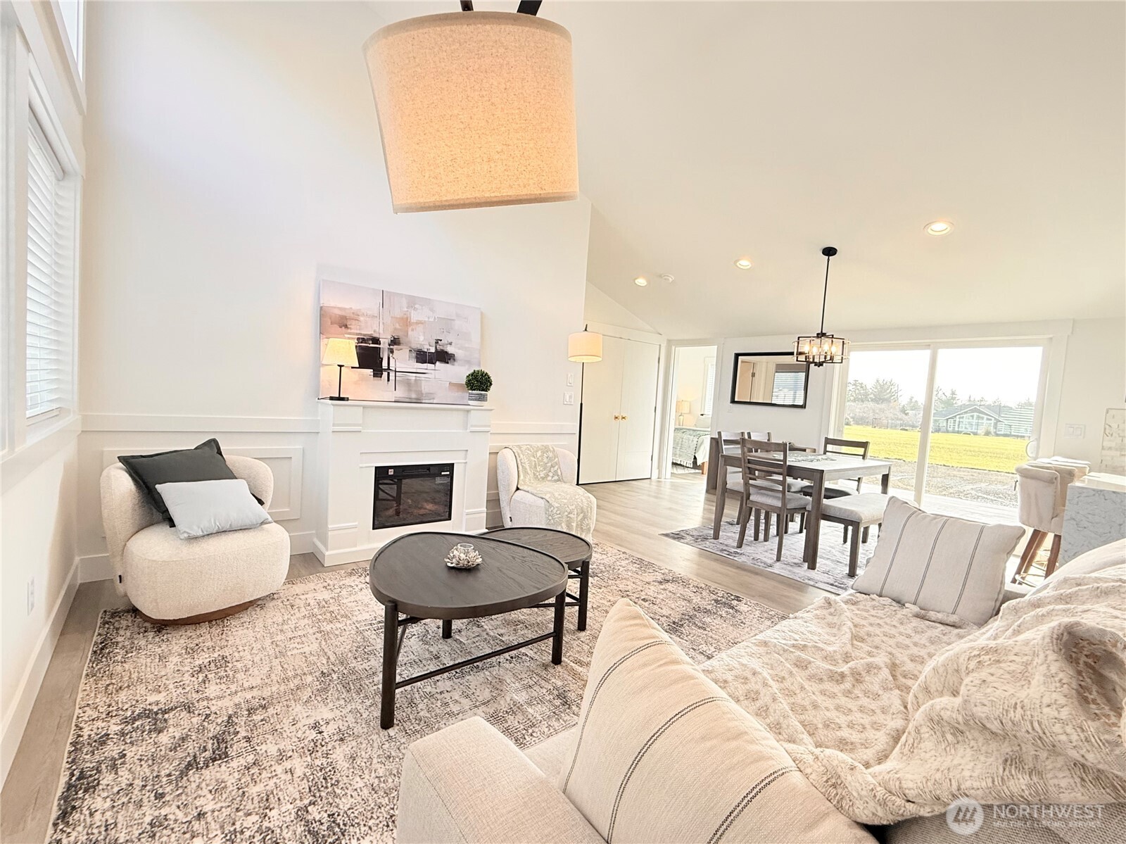 465 Octopus Avenue NE, Ocean Shores, WA 98569