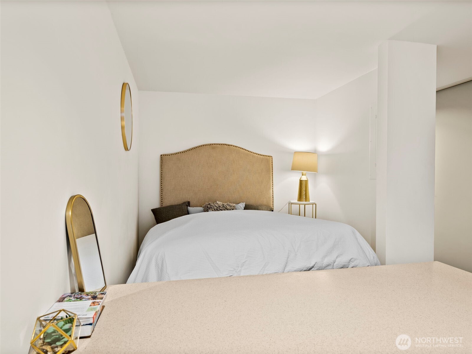 98 Union Street #610, Seattle, WA 98101-2068