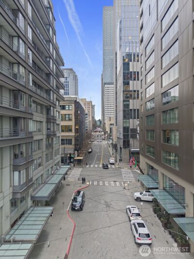 98 Union Street #610, Seattle, WA 98101-2068 - Photo 33