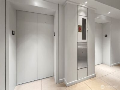 98 Union Street #610, Seattle, WA 98101-2068 - Photo 4