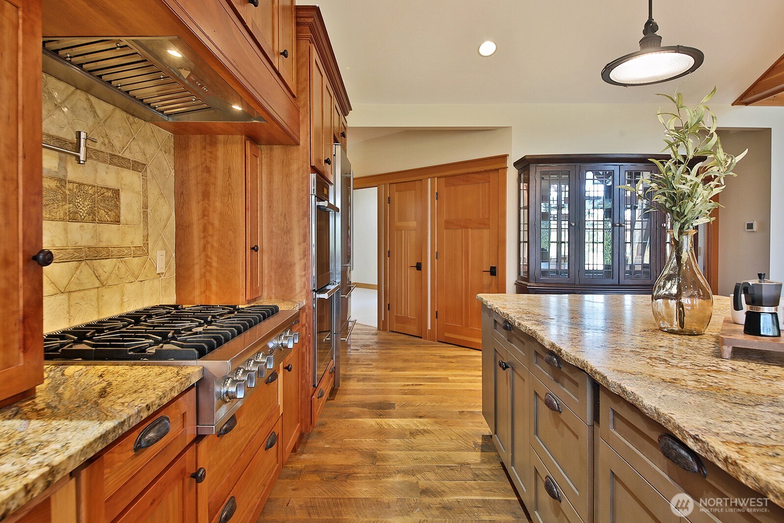 3858 Resort Road , Greenbank, WA 98253