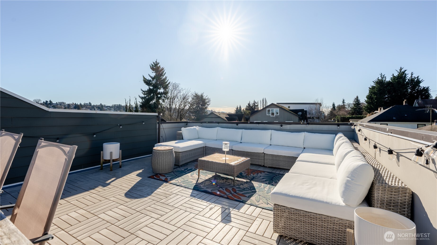 3245 21st Avenue W, Seattle, WA 98199