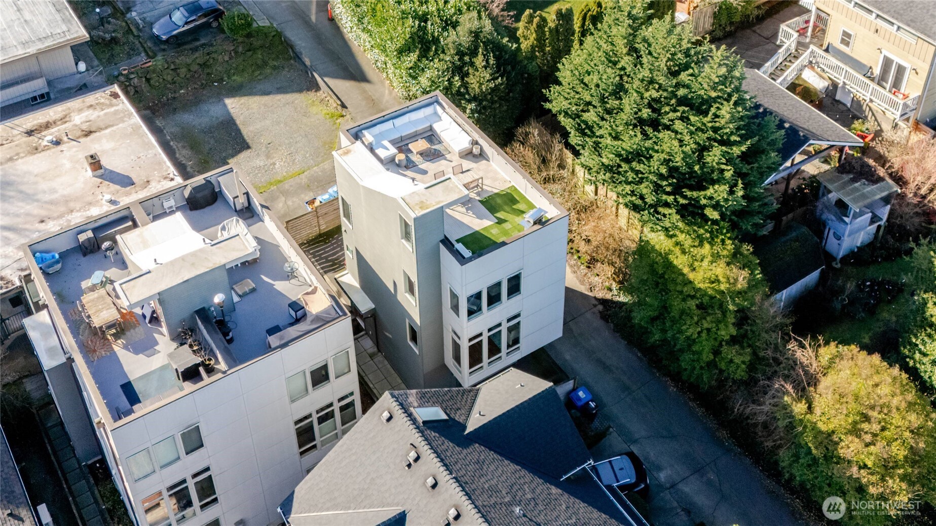 3245 21st Avenue W, Seattle, WA 98199