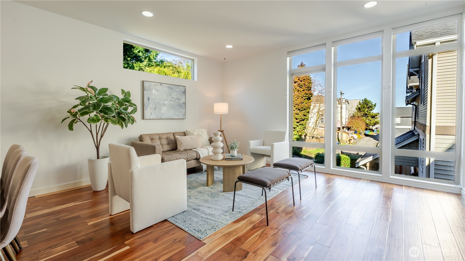 3245 21st Avenue W, Seattle, WA 98199