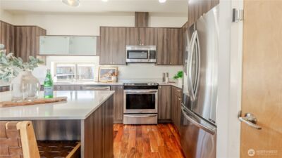 3245 21st Avenue W, Seattle, WA 98199 - Photo 10