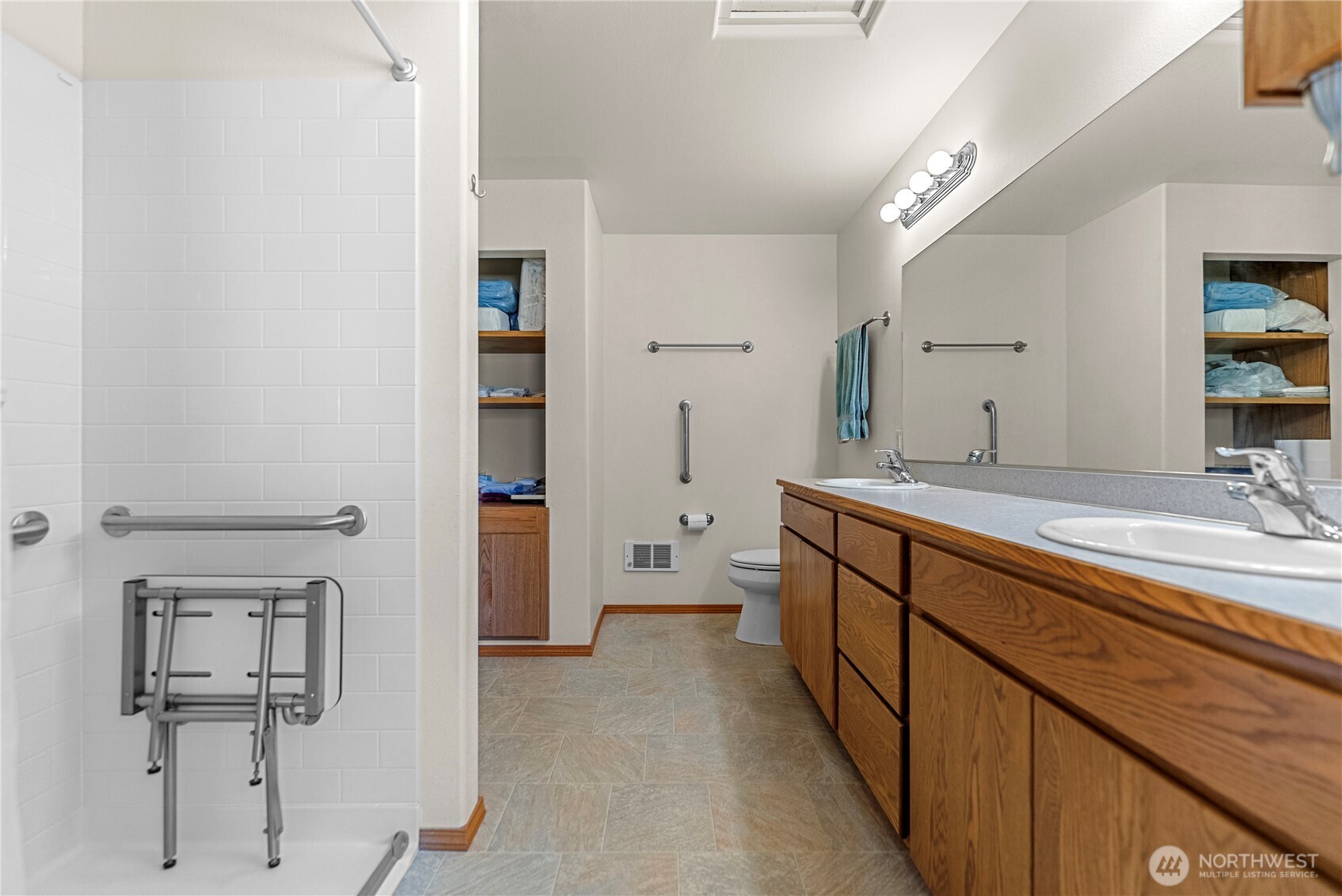 605 Pinyon Place , Omak, WA 98841