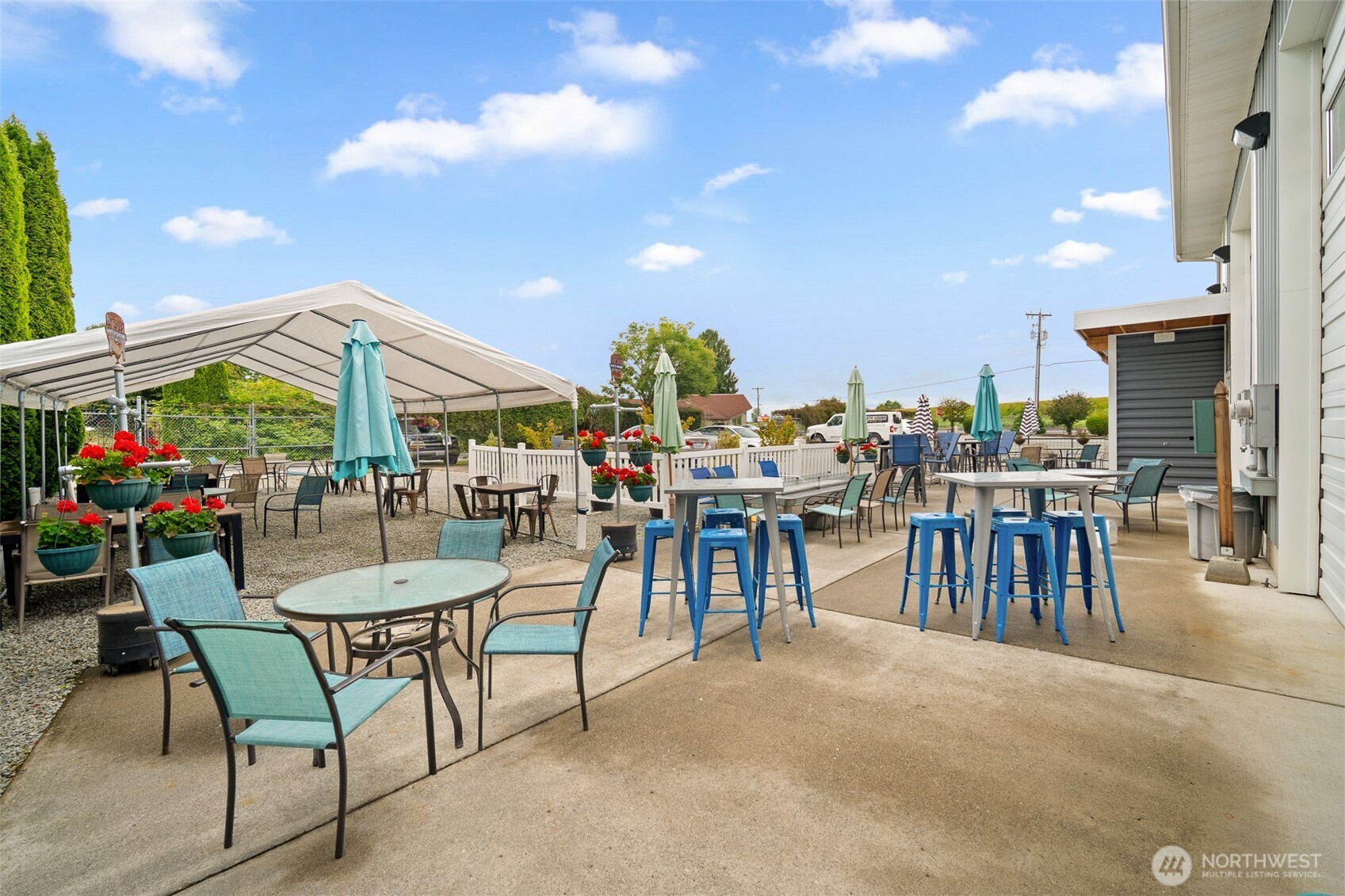 17406 State Route 536 , Mount Vernon, WA 98273