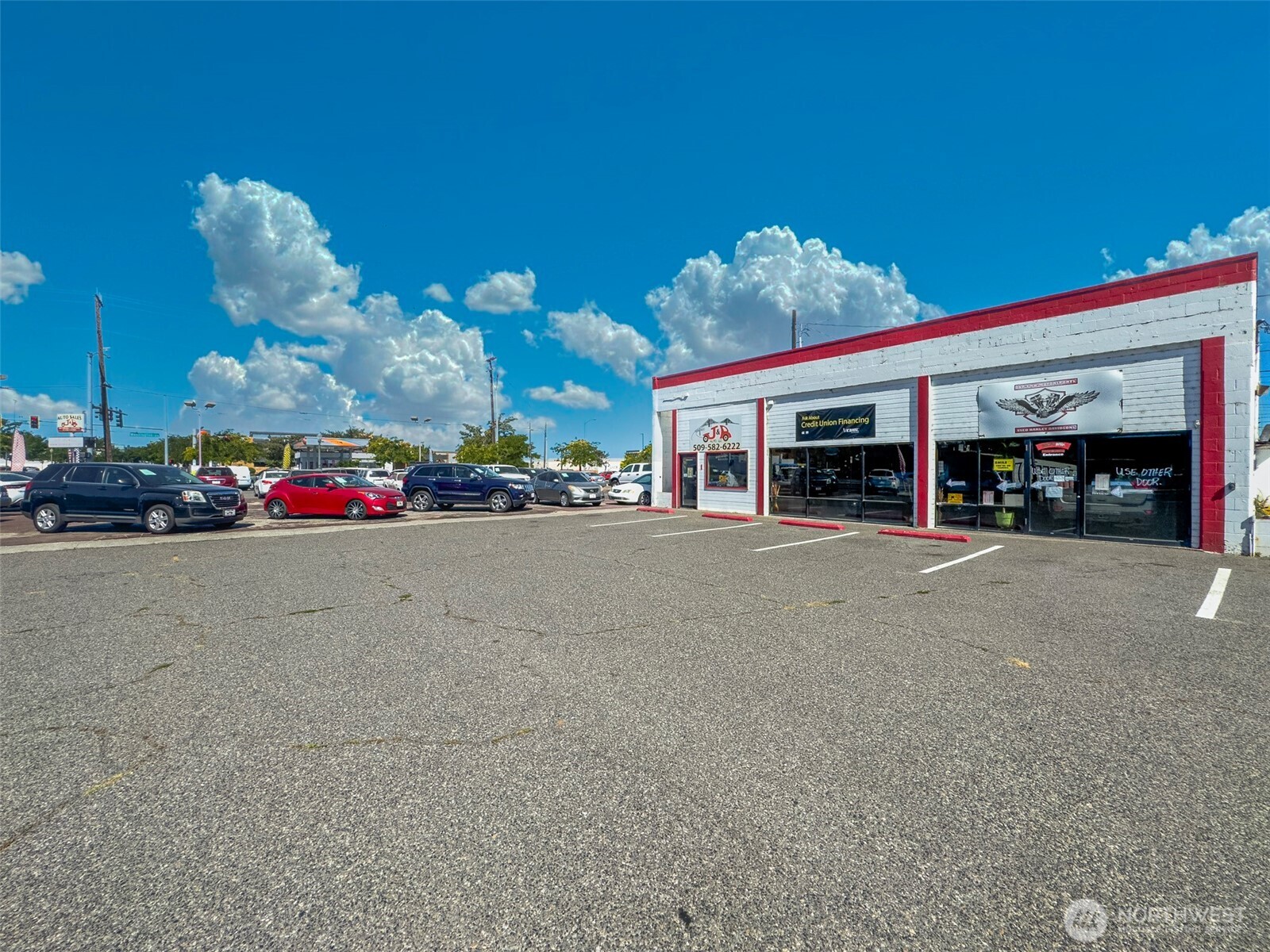 1 E 1st Avenue , Kennewick, WA 99336
