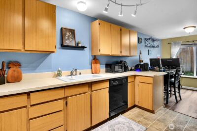 21225 76th Avenue W #A4, Edmonds, WA 98026 - Photo 7