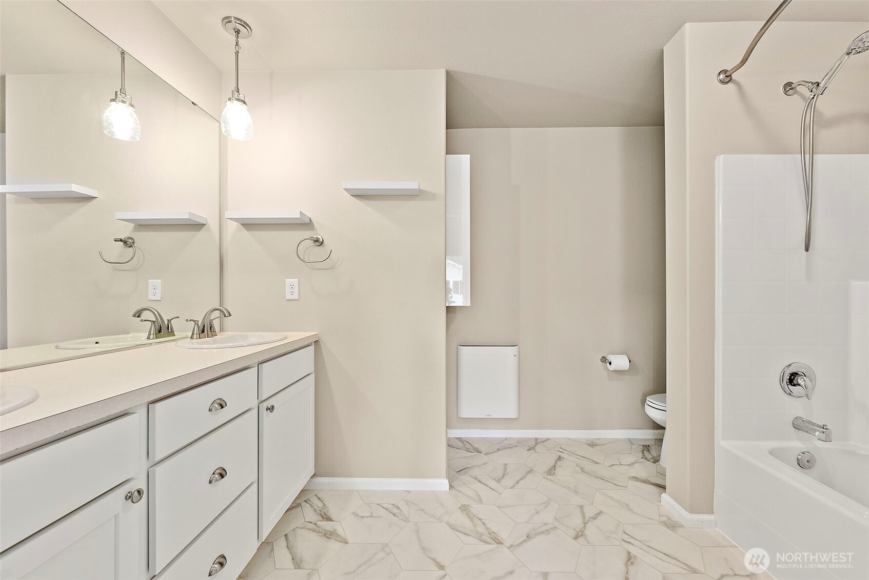 17525 110th Avenue E #F, Puyallup, WA 98374