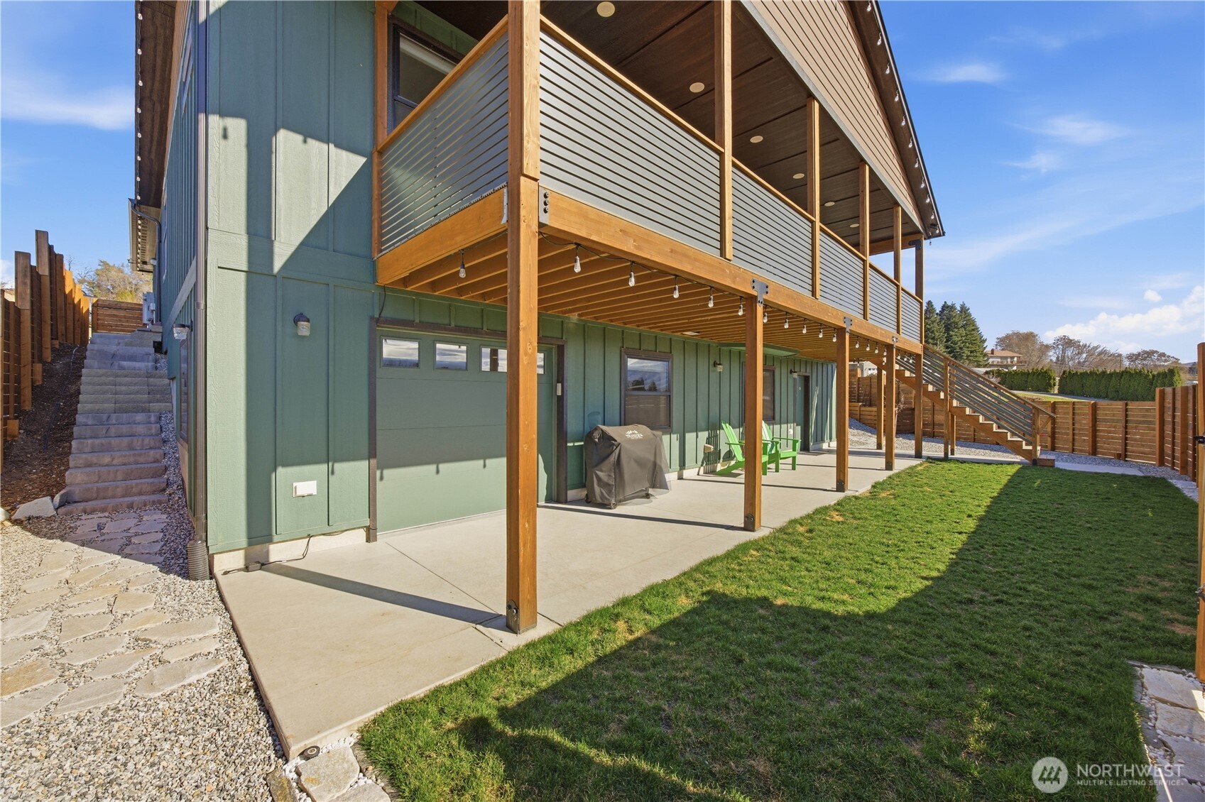 224 NW Chinook Way , East Wenatchee, WA 98802