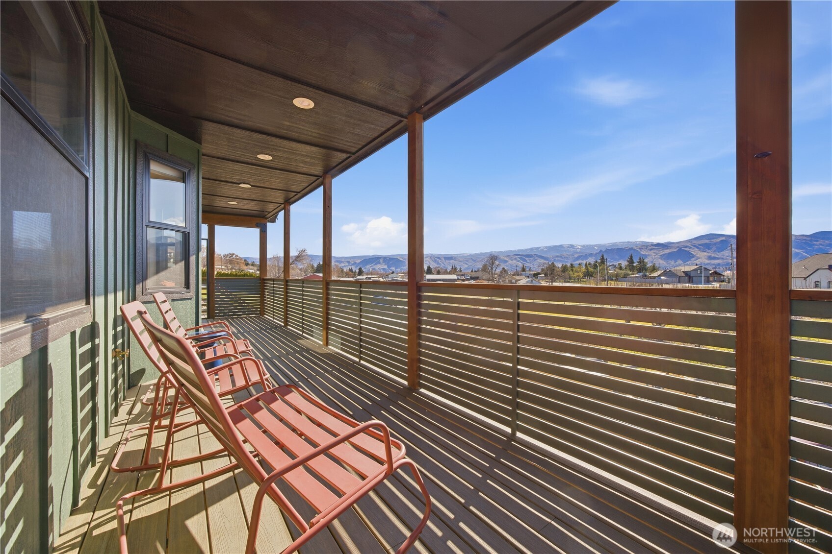 224 NW Chinook Way , East Wenatchee, WA 98802