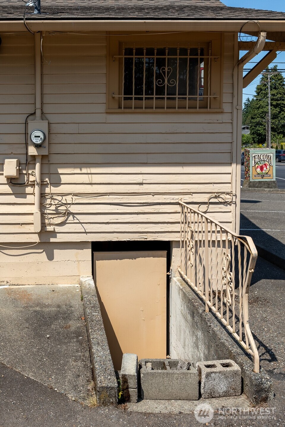 3606 S 12th Street , Tacoma, WA 98405