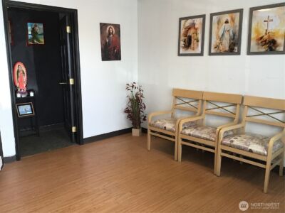 412 S 12th Avenue , Yakima, WA 98902 - Photo 5