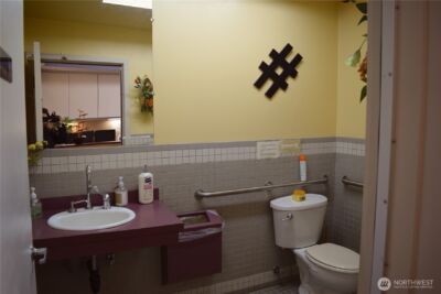 5200 Rainier Avenue S, Seattle, WA 98118 - Photo 12