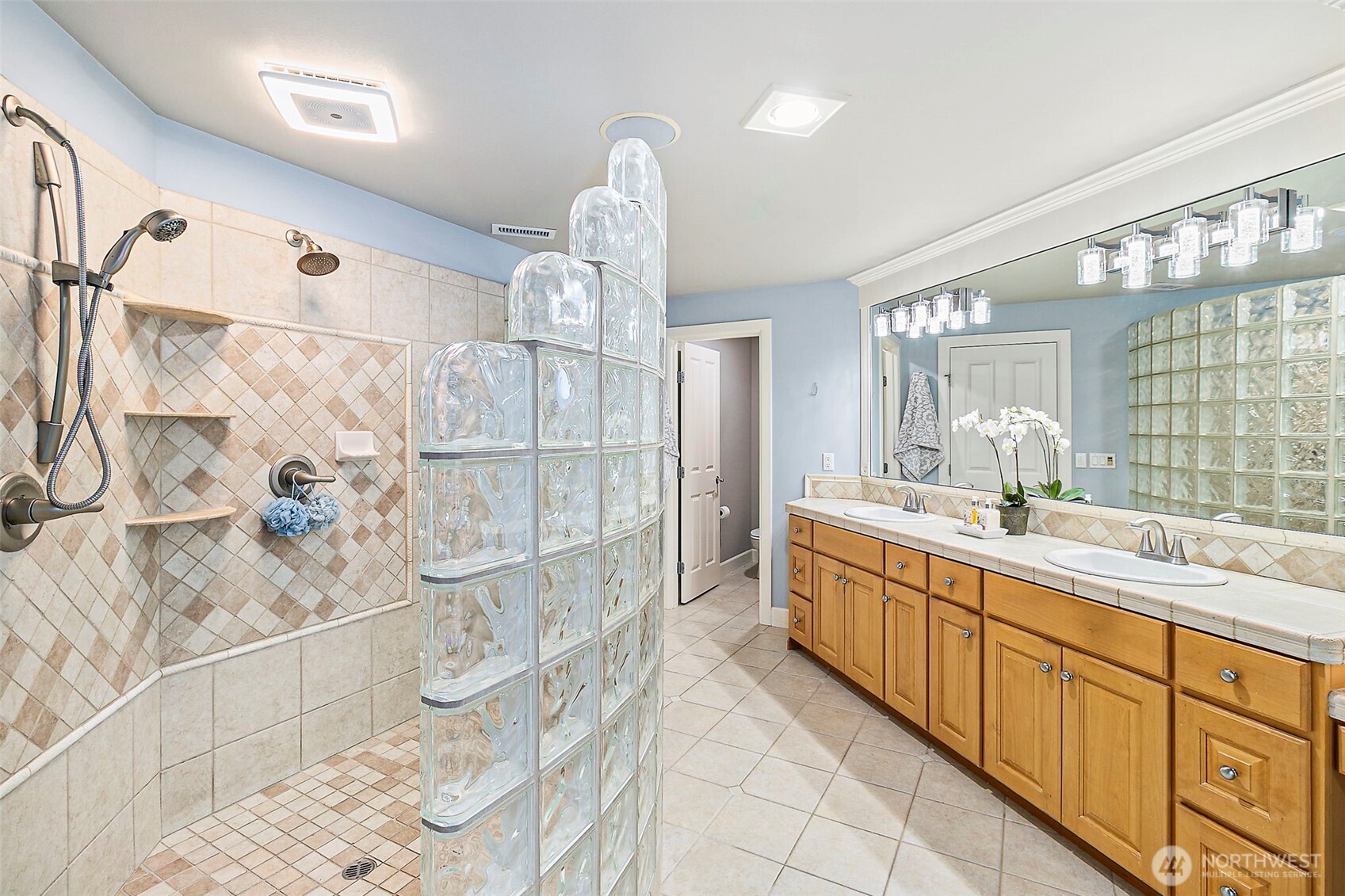 14225 SE 87th Place , Newcastle, WA 98059