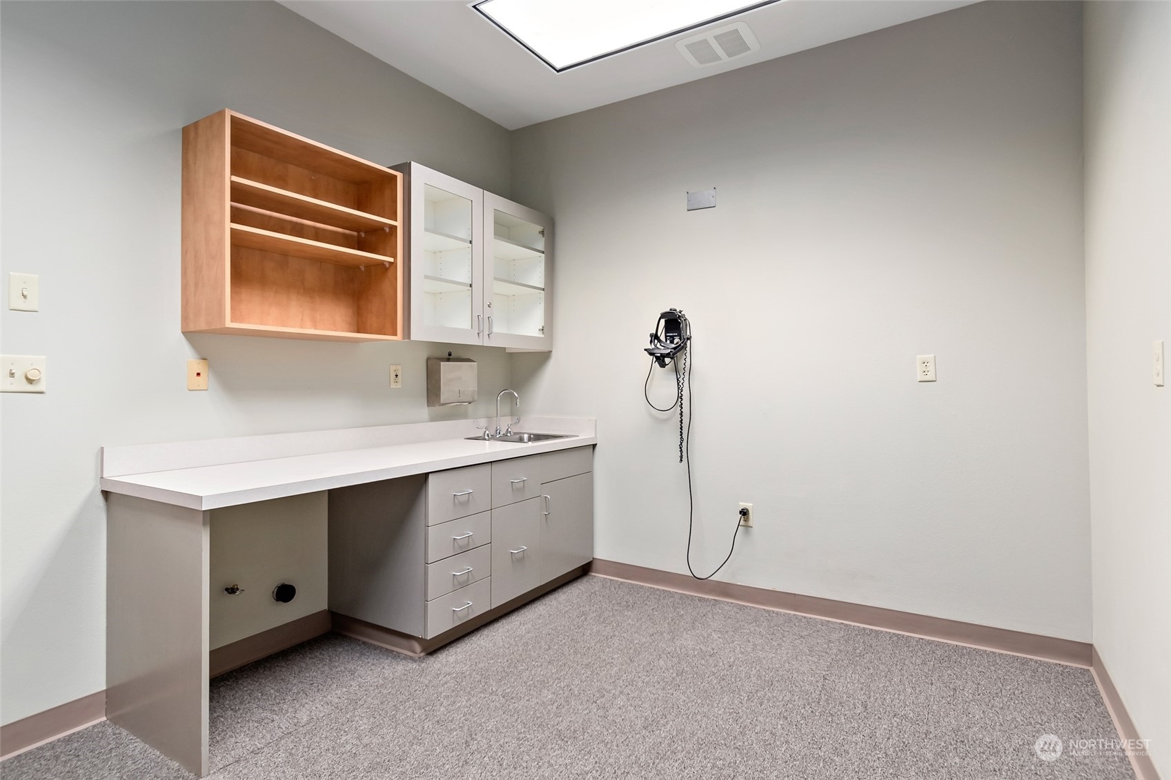 380 SE Barrington Drive , Oak Harbor, WA 98277