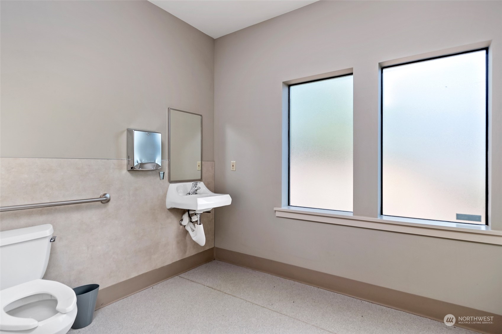 380 SE Barrington Drive , Oak Harbor, WA 98277